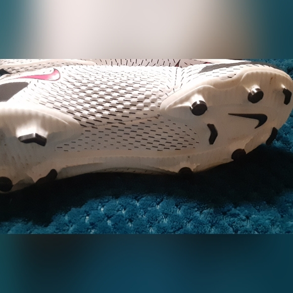 Nike Phantom GT CW6694-160 White Pink Black Boot style Cleats Size 6y - NO WEAR❗ - Picture 3 of 7